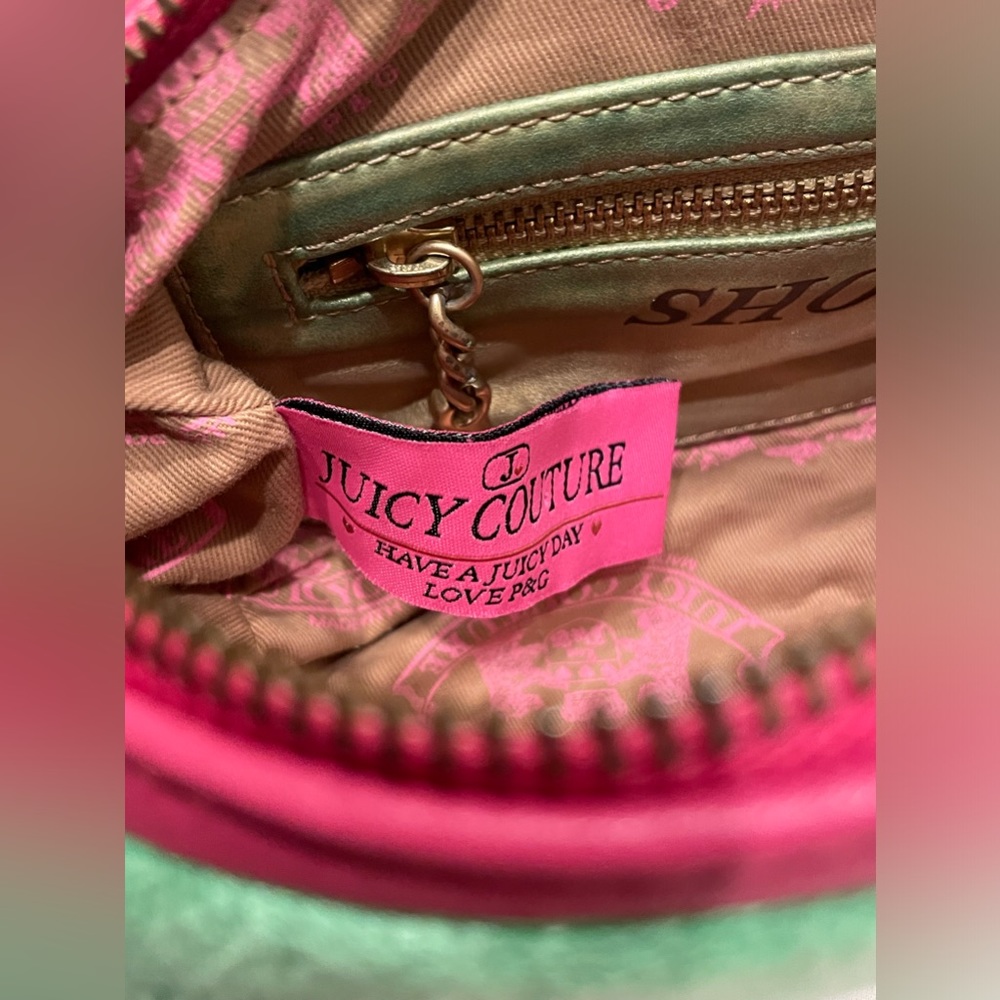 ICONIC JUICY Couture Y2K Vintage Hot Pink Green Princess Crown Heart Barrel Bag - Picture 10 of 12